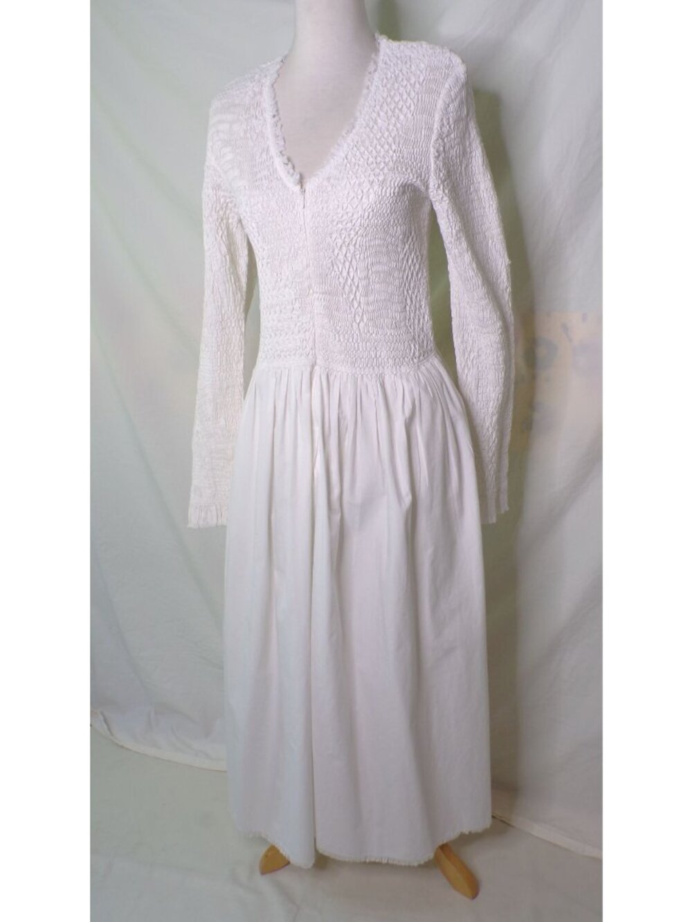 🆕SEA NEW YORK Casey Smocked Long Sleeve Midi Dress White 10 - Picture 14 of 16